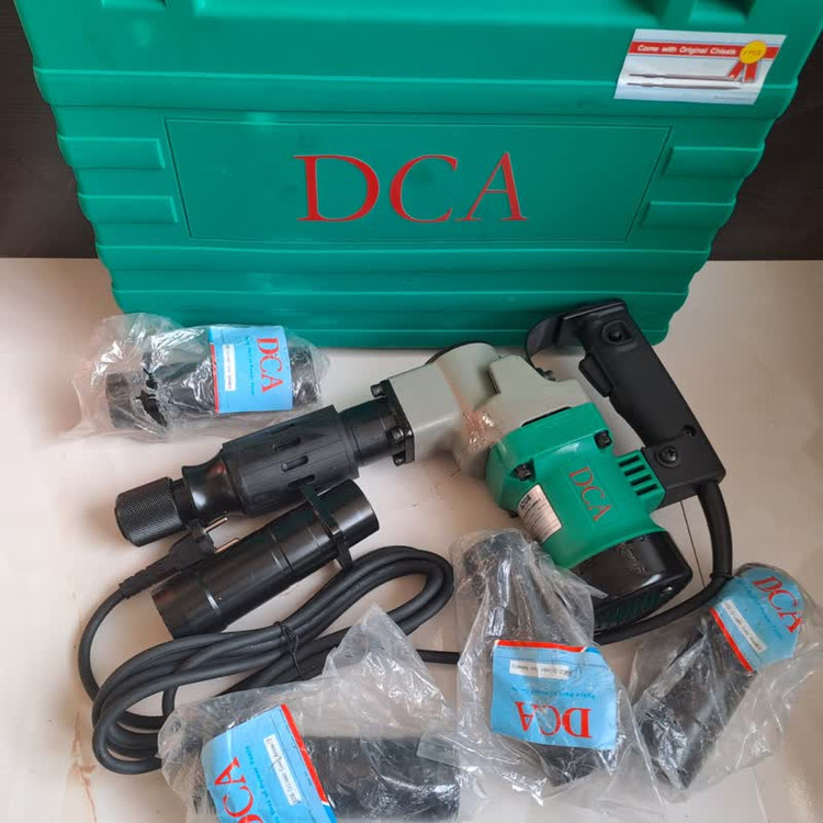 چکش تخریب 6.8 کیلوگرمی 6 گوش 17 میلیمتر دی سی ای مدل AZG6S