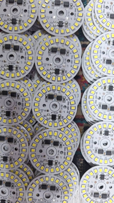 چیپ ال ای دی DOB حبابی 15 وات 220 ولت نور مهتابی مدل XGD-XM7269